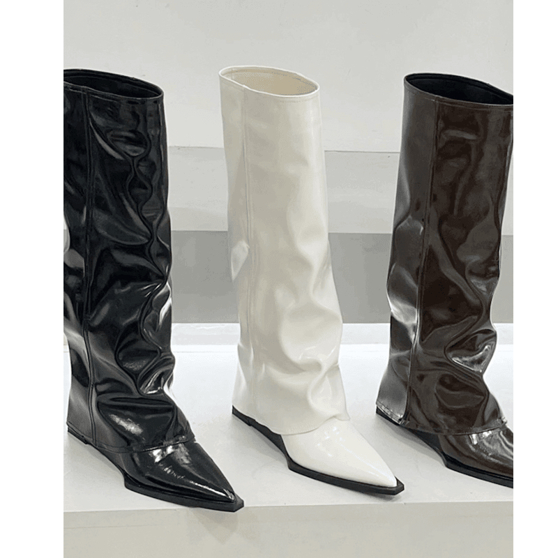 【8公分】2025秋冬新款时尚复古异型坡跟尖头漆皮堆堆裤管靴时装靴