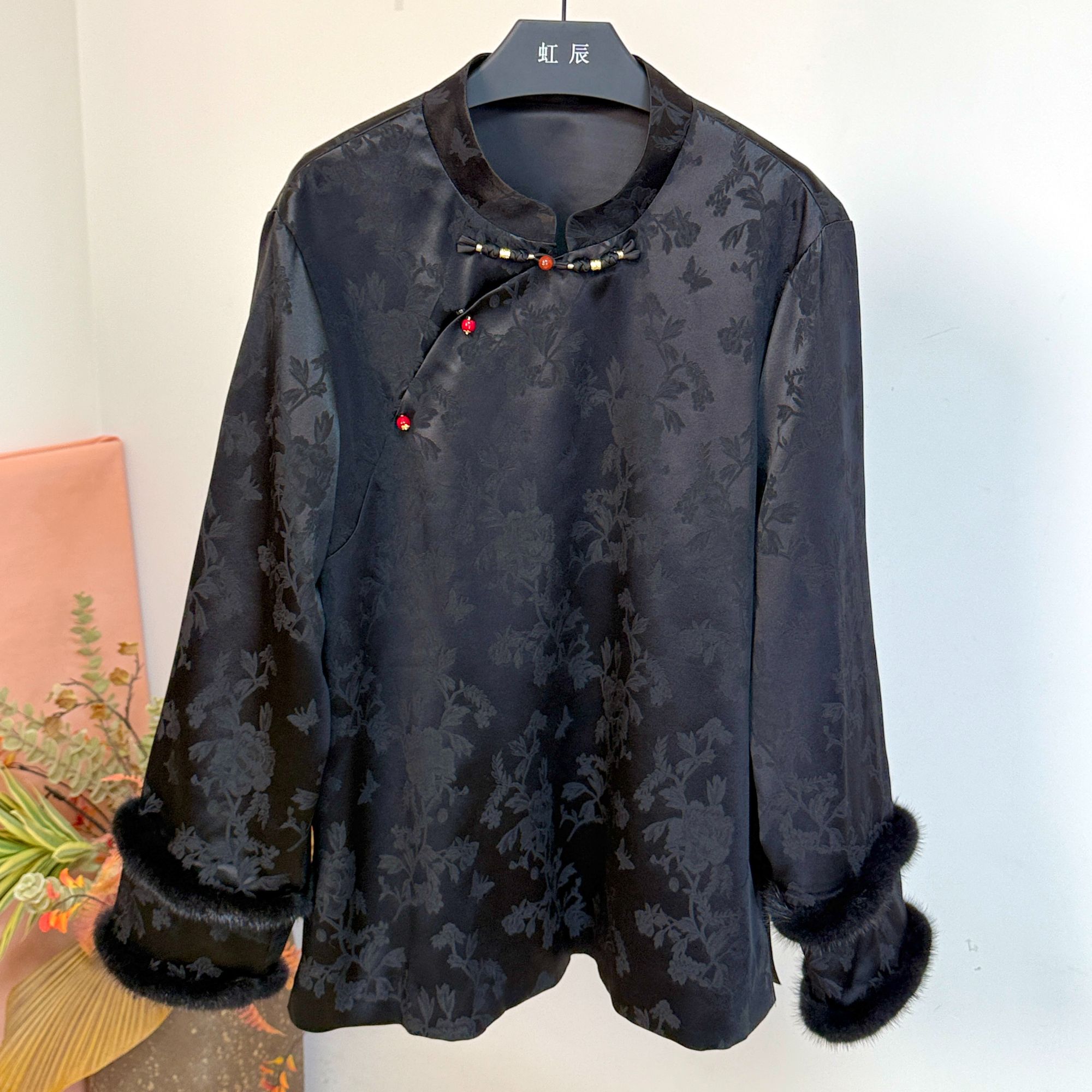 大码100桑蚕丝重缎提花水貂毛衬衫