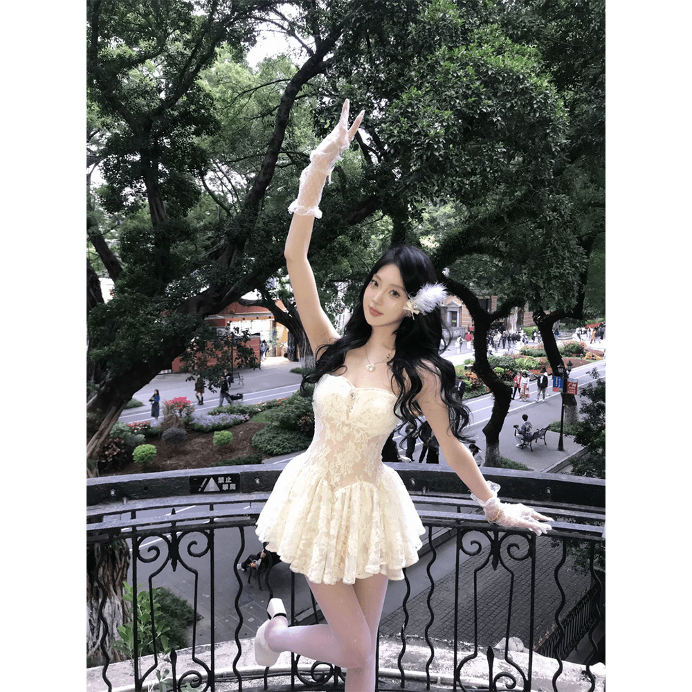 法式纯欲风重工蕾丝吊带连衣裙女秋季高级感气质收腰公主蓬蓬短裙