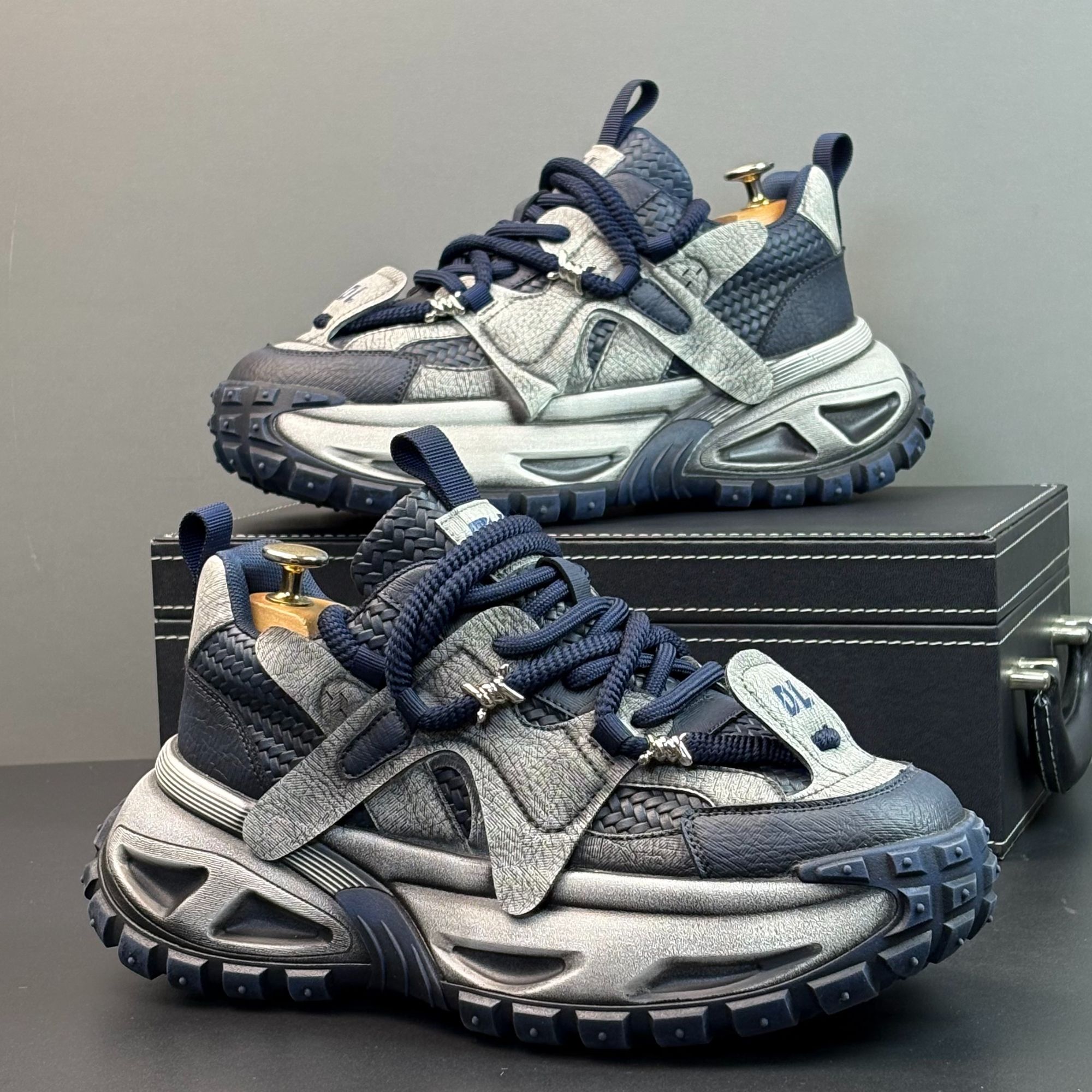 复古老爹鞋男2025年秋冬新款超火小众网红男鞋厚底增高运动休闲鞋