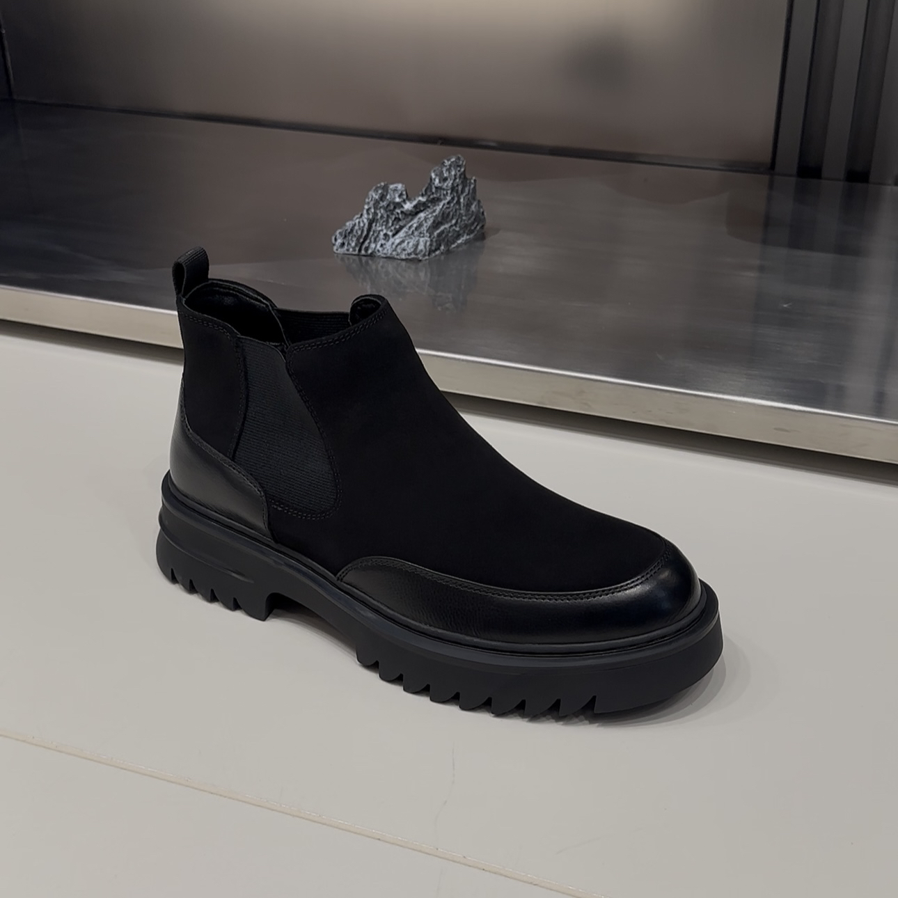 休闲风高帮短靴真皮男士短靴切尔西靴厚底休闲冬季秋冬英伦风圆头