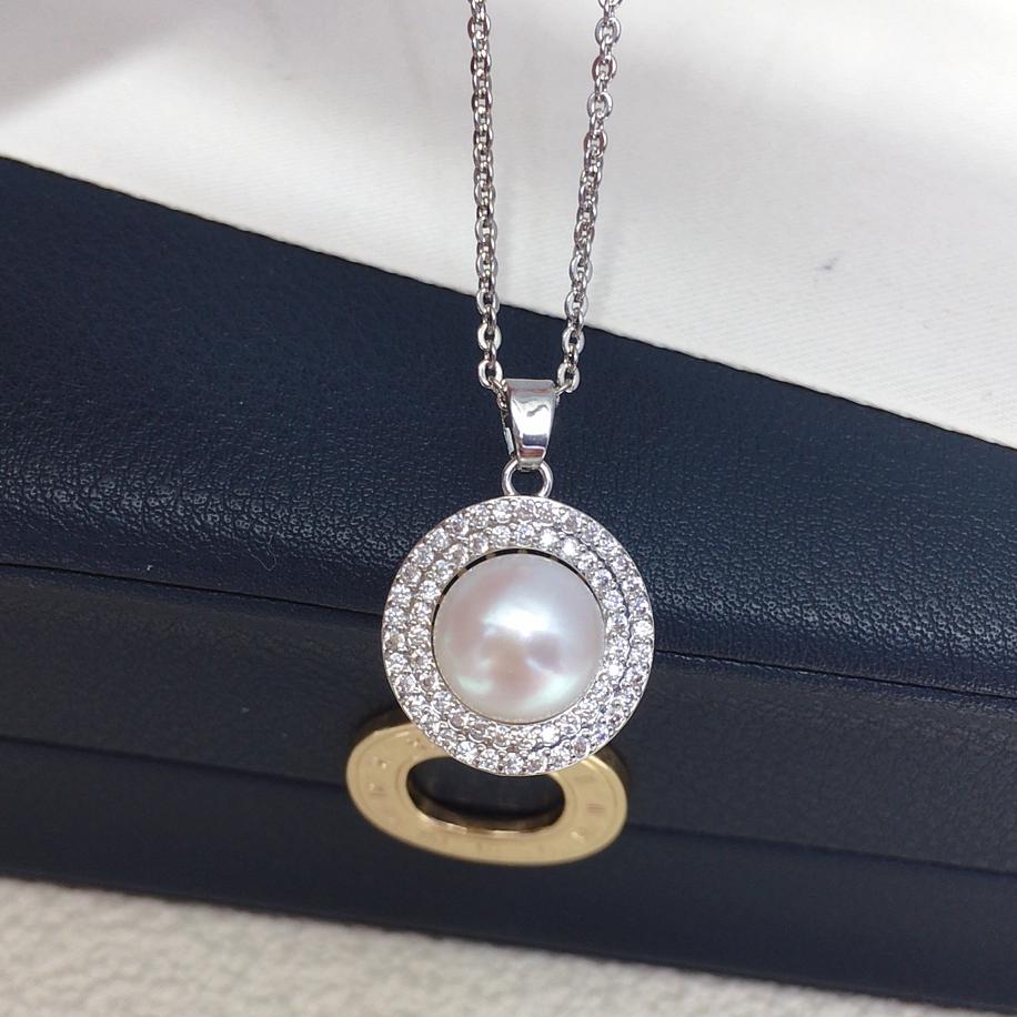 百搭时尚微镶轻奢高级感圆形天然淡水珍珠吊坠珍珠项链锁骨链首饰