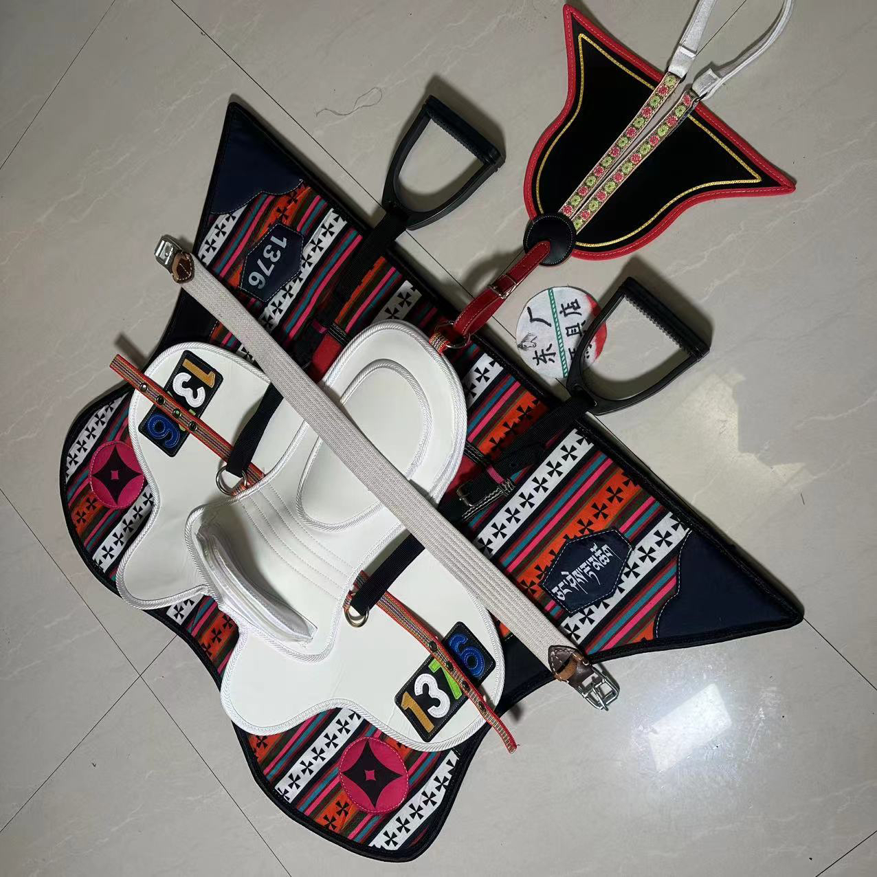 赛马鞍民族风格全套马鞍1376轻便舒适马鞍子全套批发马具