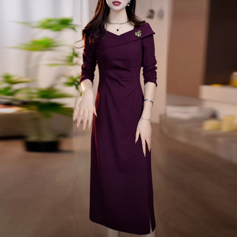 秋季轻奢高贵气质裙子女装新款2025爆款高级感轻奢洋气显瘦连衣裙