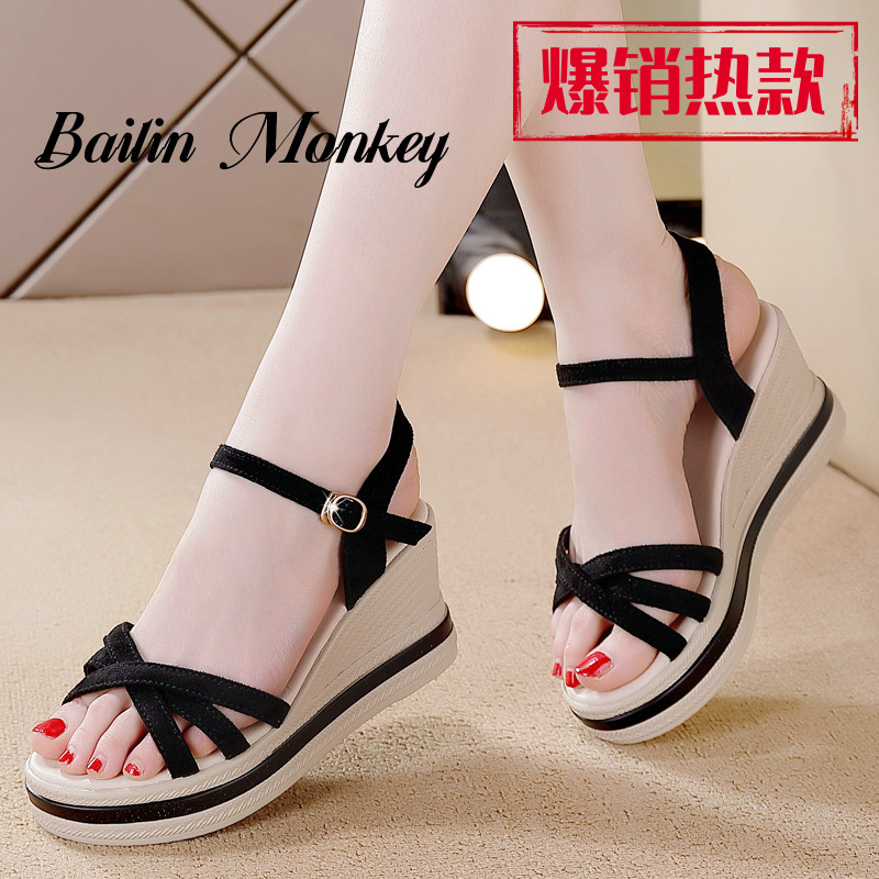 品牌坡跟轻便圆头高跟凉鞋时尚夏季女鞋透气百搭配裙子显高显瘦款