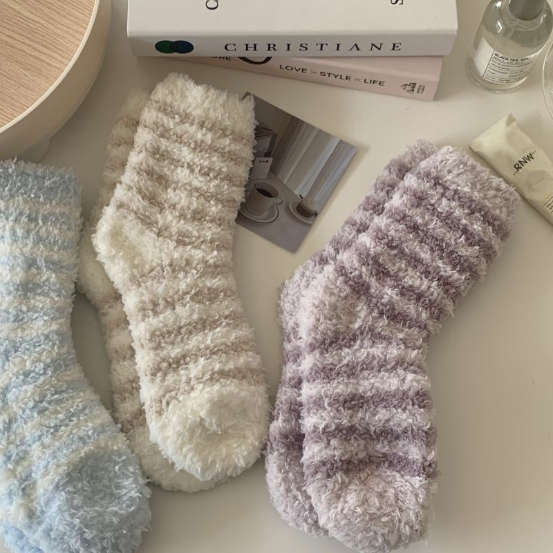 珊瑚绒袜子女加绒加厚月子袜产后秋冬毛绒家居睡觉穿的地板袜N