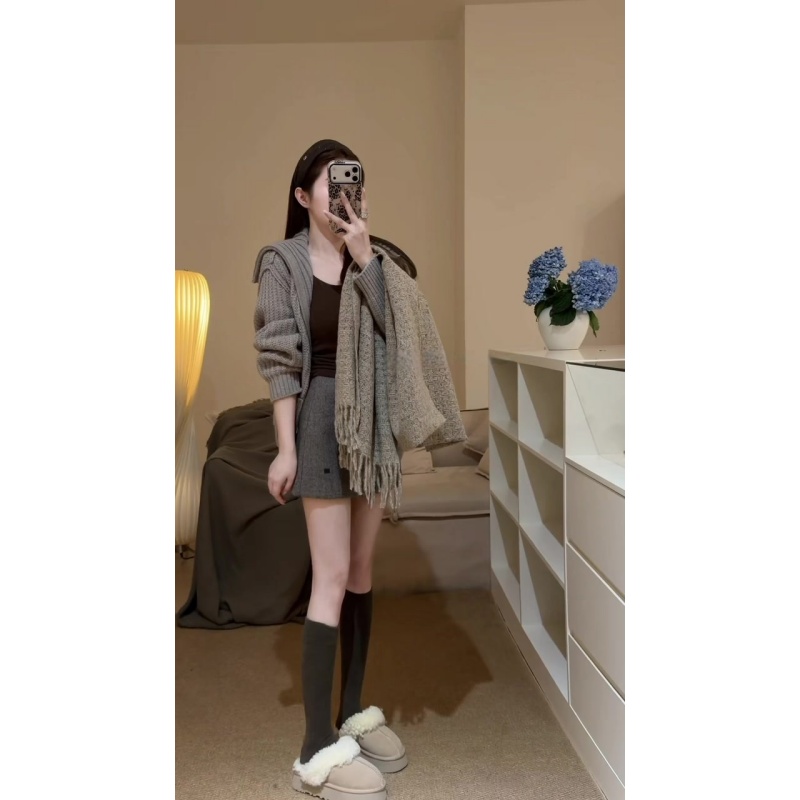 慵懒高级感针织翻领拉链开衫毛衣外套女U领内搭直筒半身裙三件套