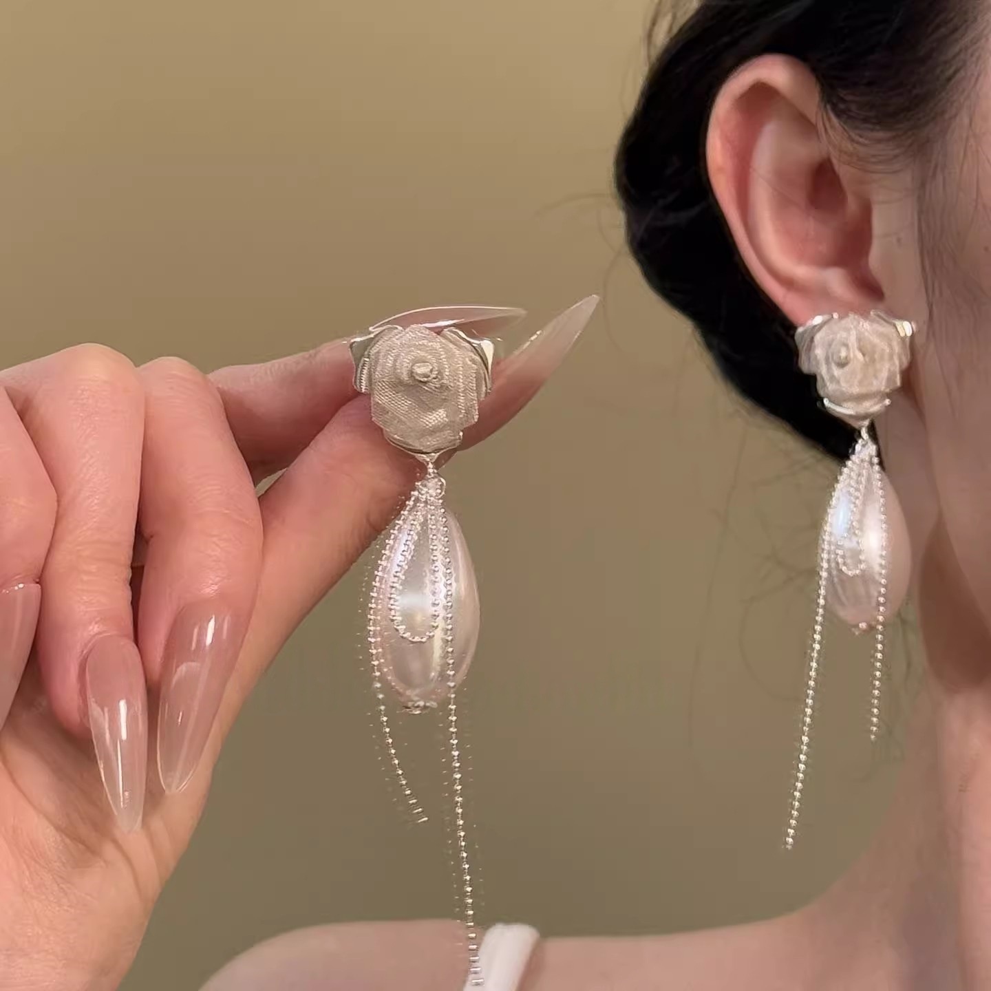 铜合金仿珍珠耳饰 网纱玫瑰花水滴流苏耳环气质高级感耳饰长款