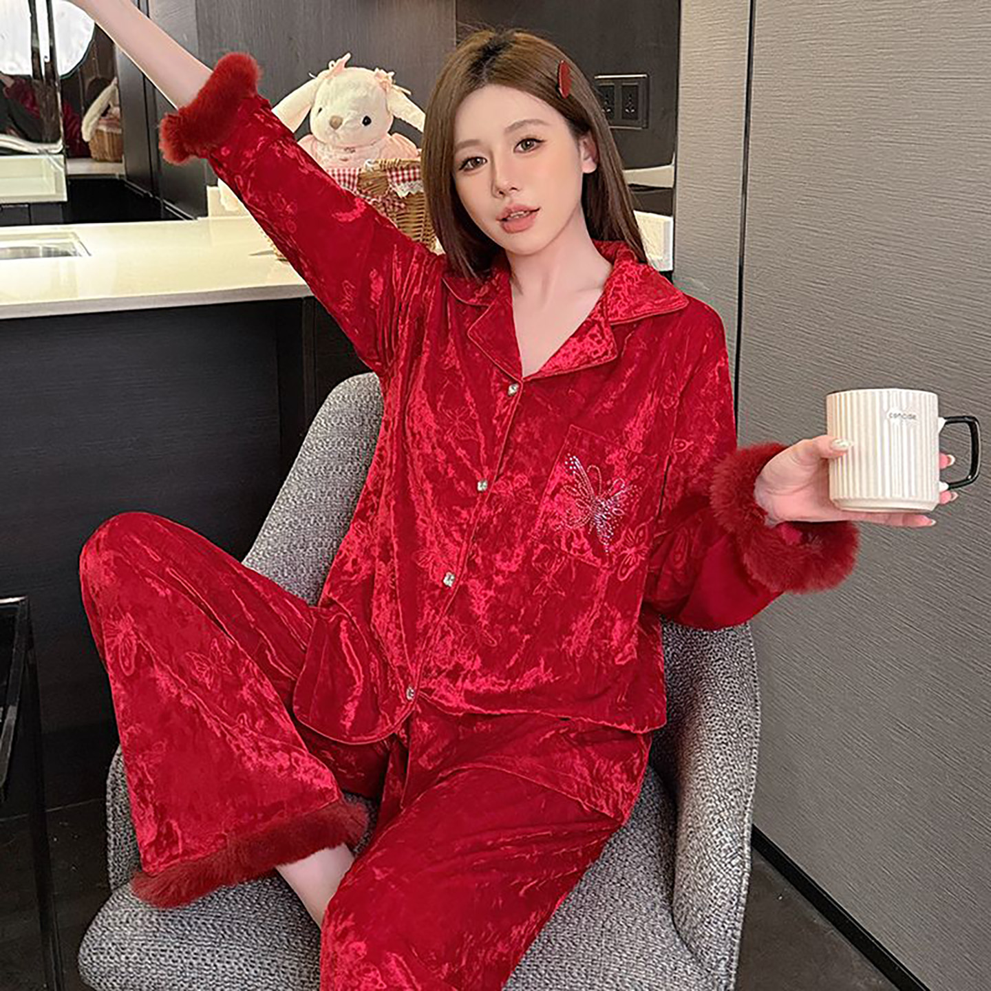 金丝绒睡衣女秋冬季长袖新款红色本命年新婚法式高级感家居服套装