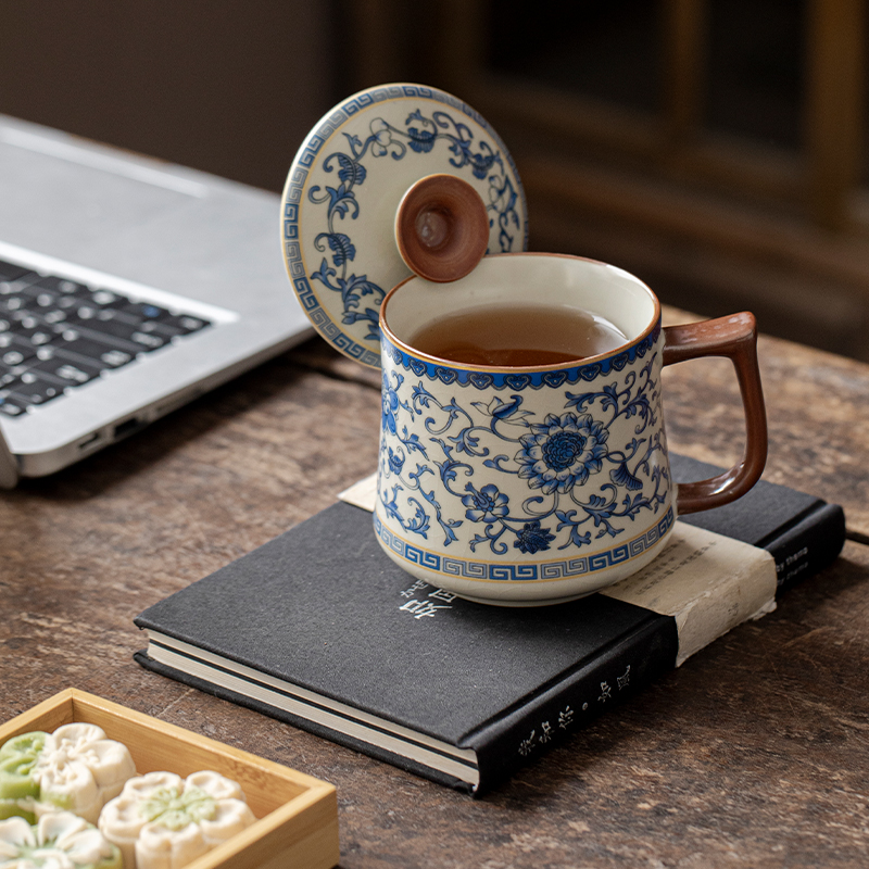 汝窑青花缠枝莲马克杯陶瓷带盖茶杯办公室水杯大容量喝茶杯子茶具