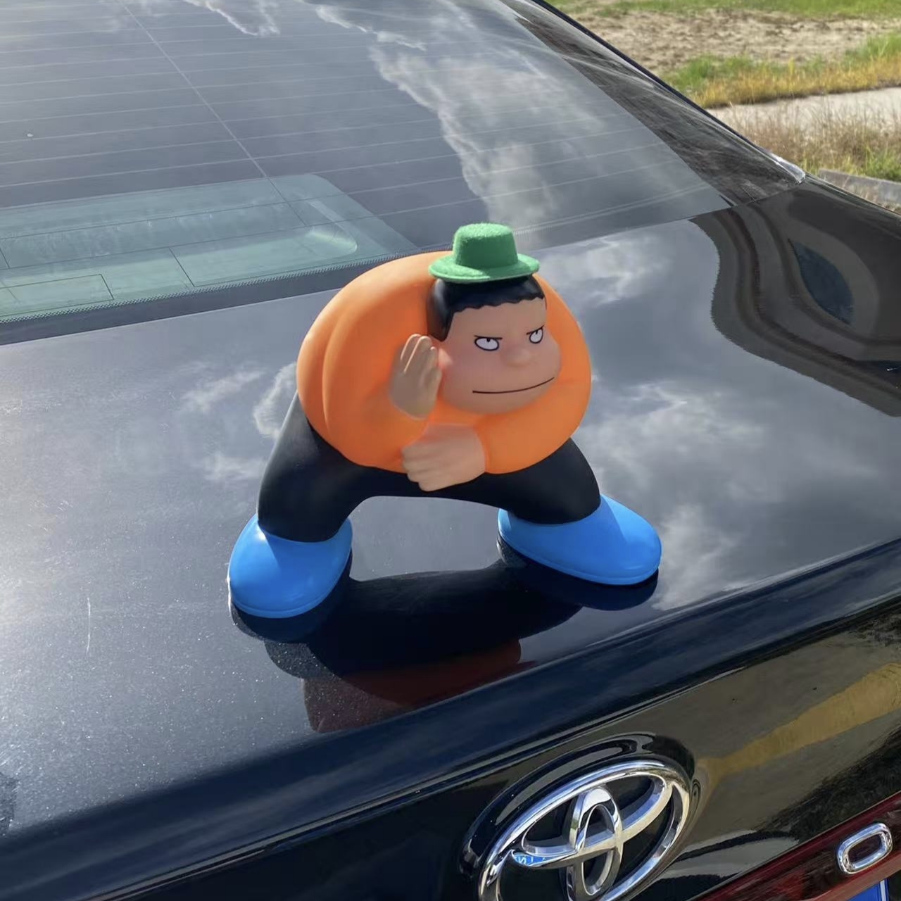 搞笑胖虎激光射线汽车摆件后备箱车尾挂件车顶装饰创意摆件手办