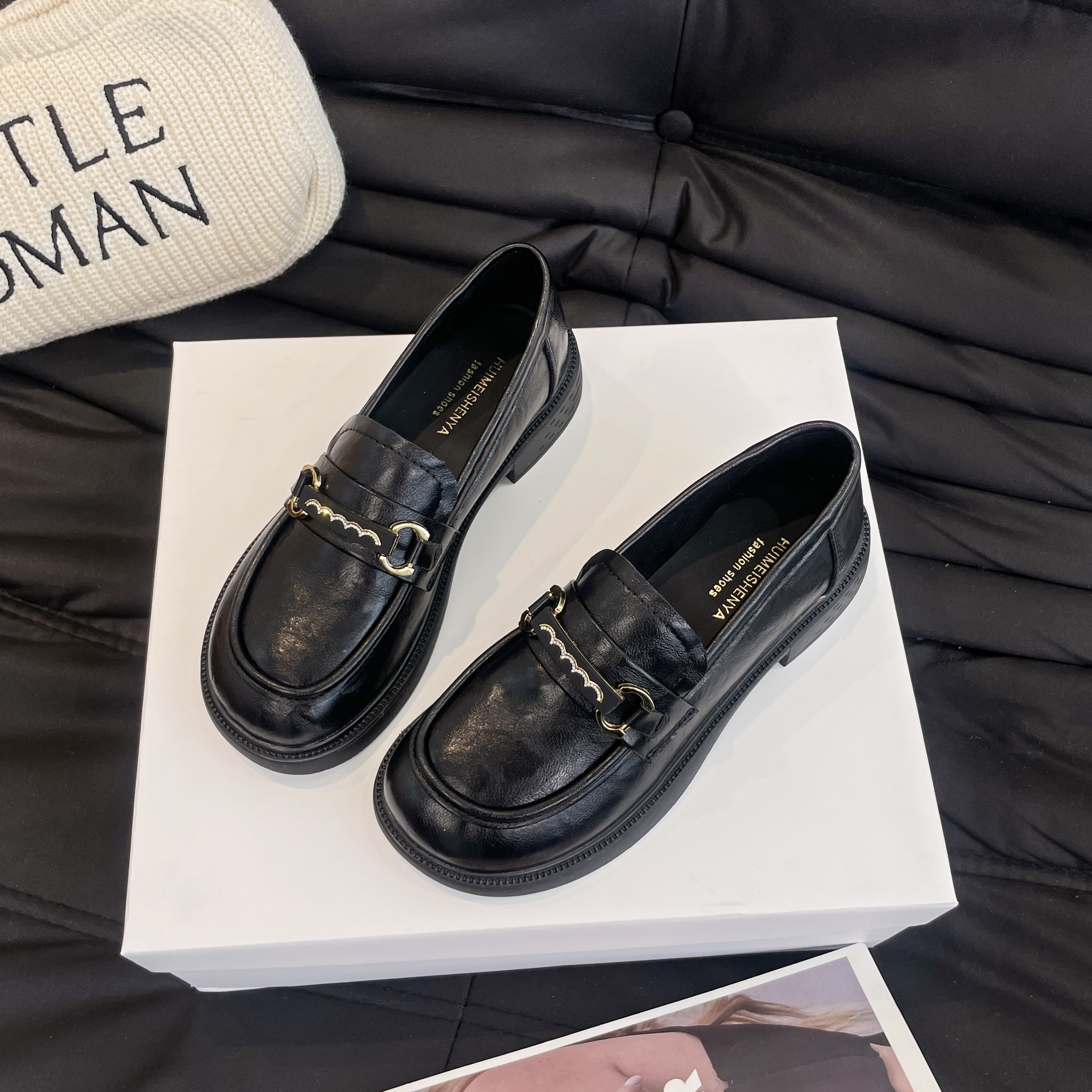 平底春季中口复古春秋软底黑色粗跟厚底女鞋乐福鞋百搭乐福鞋女