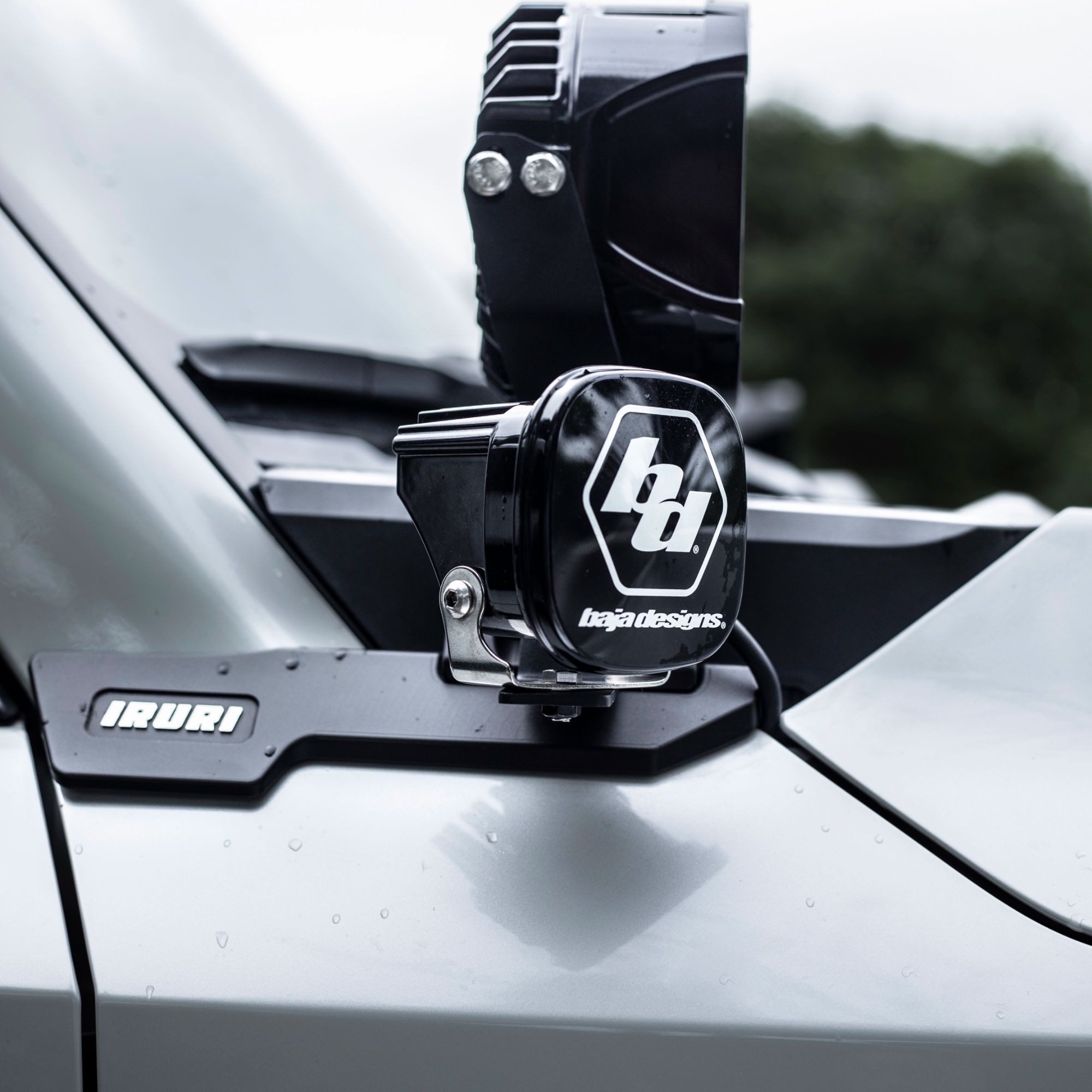 IRURI适用于丰田lc-250普拉多专用A柱射灯探照灯拓展支架改装配件