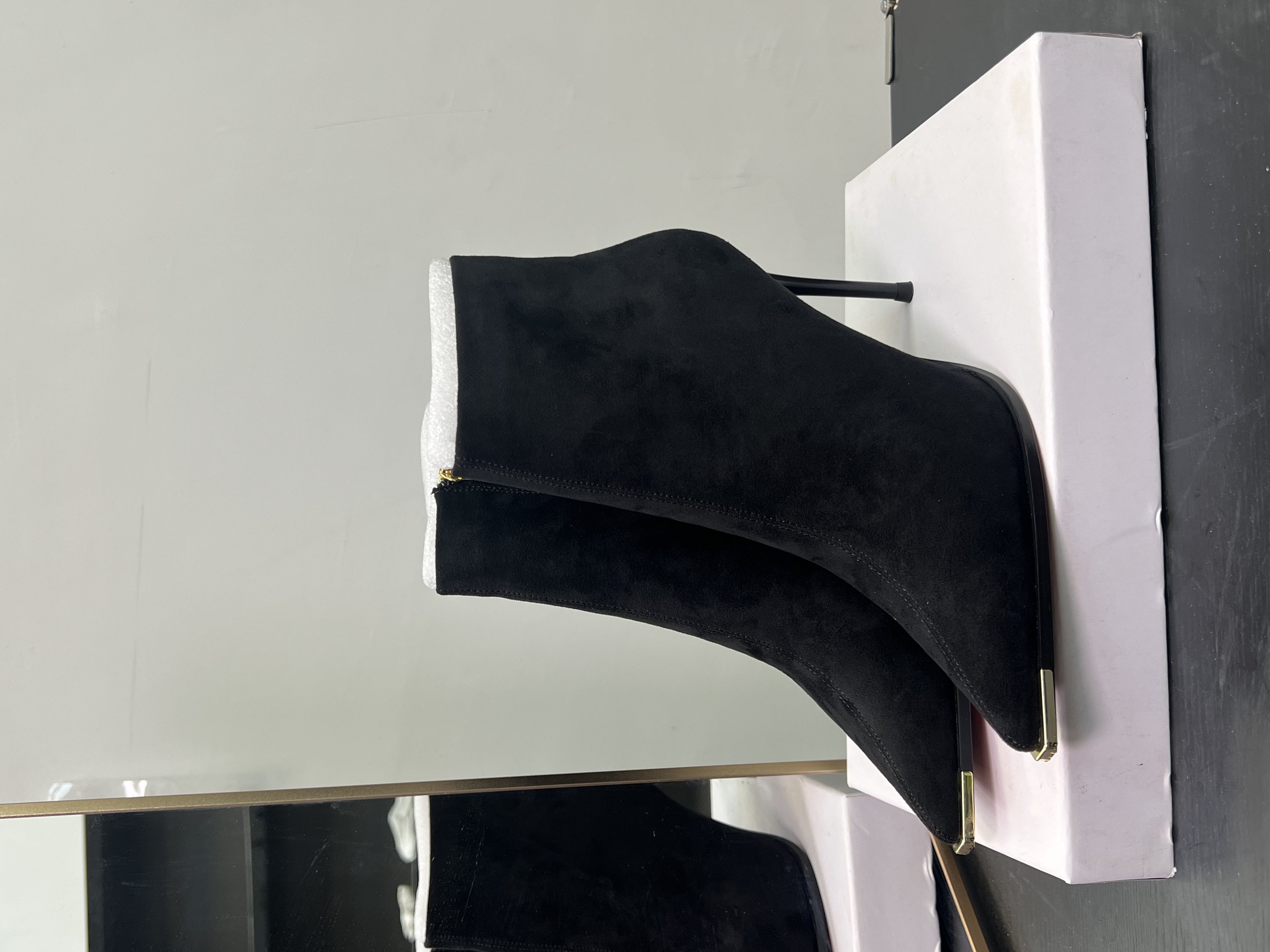 （9厘米）975-22黑色高跟靴