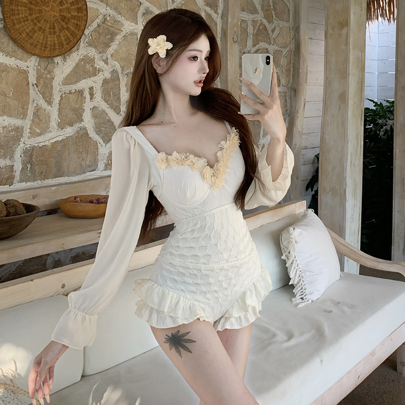 【纯欲风】新款白色温泉显白聚拢连体纯欲显瘦泳衣女度假防晒泳装