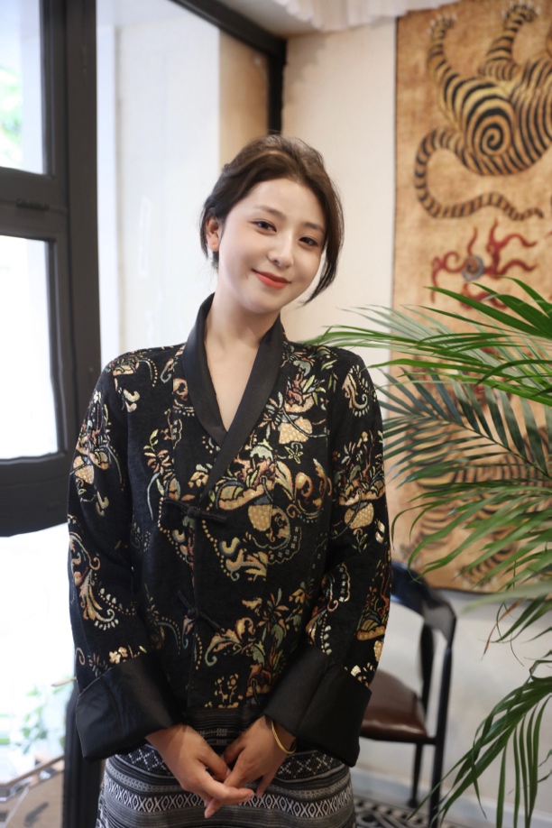 新款（不丹服）四色可穿精美印花民族风服饰气质