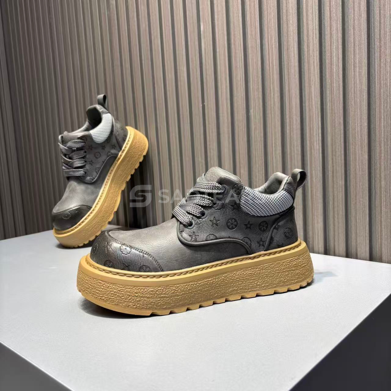 SADTEARS男鞋26FW“老花系列”轻奢欧美风翘头马丁靴厚底增高休闲鞋