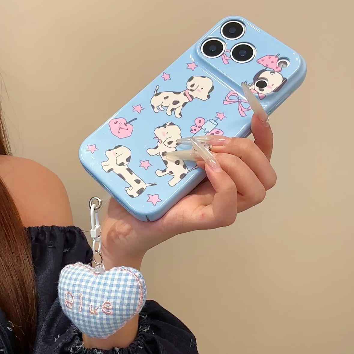 雅天立蓝格爱心斑点狗适用苹果17/16菲林手机壳华为vivoppo小米15