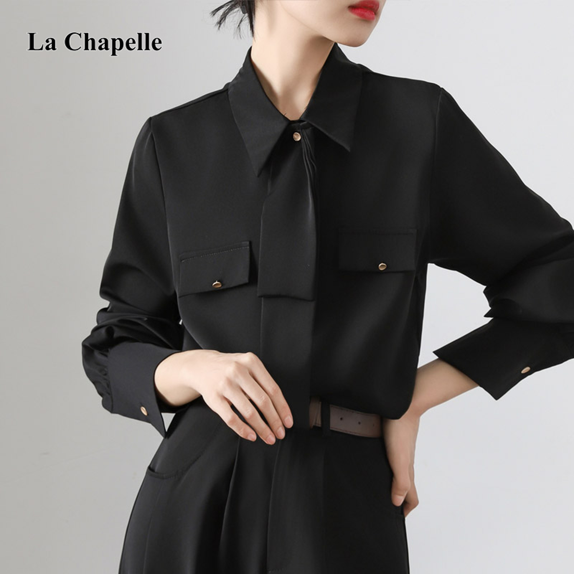 拉夏贝尔高级黑色领带衬衫女2025春夏新款气质通勤单排扣长袖衬衣