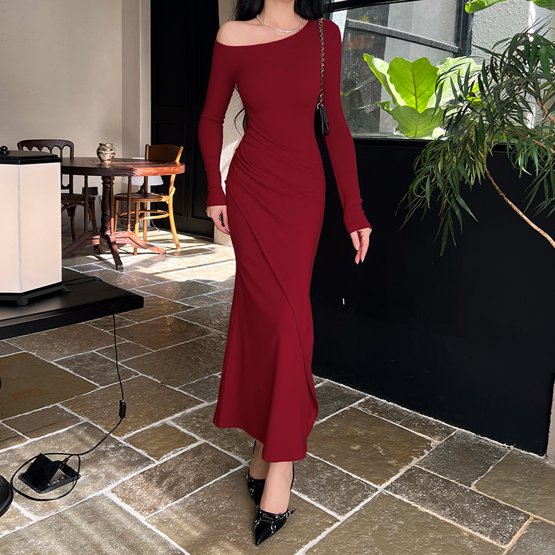 【现货+运补】复古红性感气质斜肩连衣裙御姐气质修身开叉包臀长裙