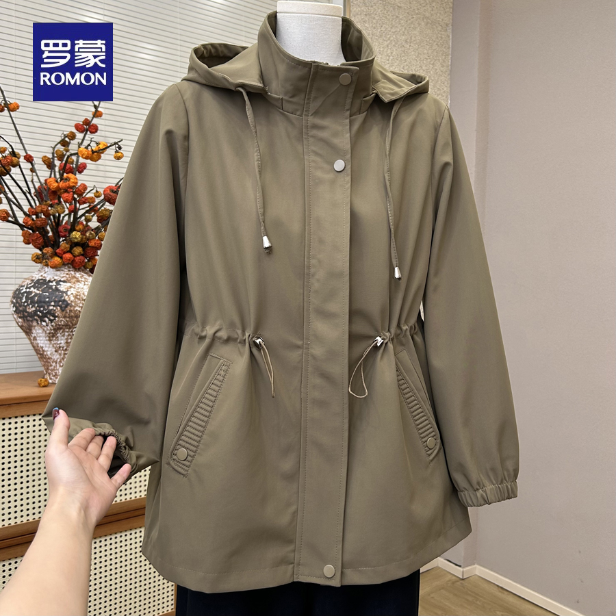 罗蒙妈妈秋装外套洋气连帽衣服新款40岁50中老年今年流行收腰夹克