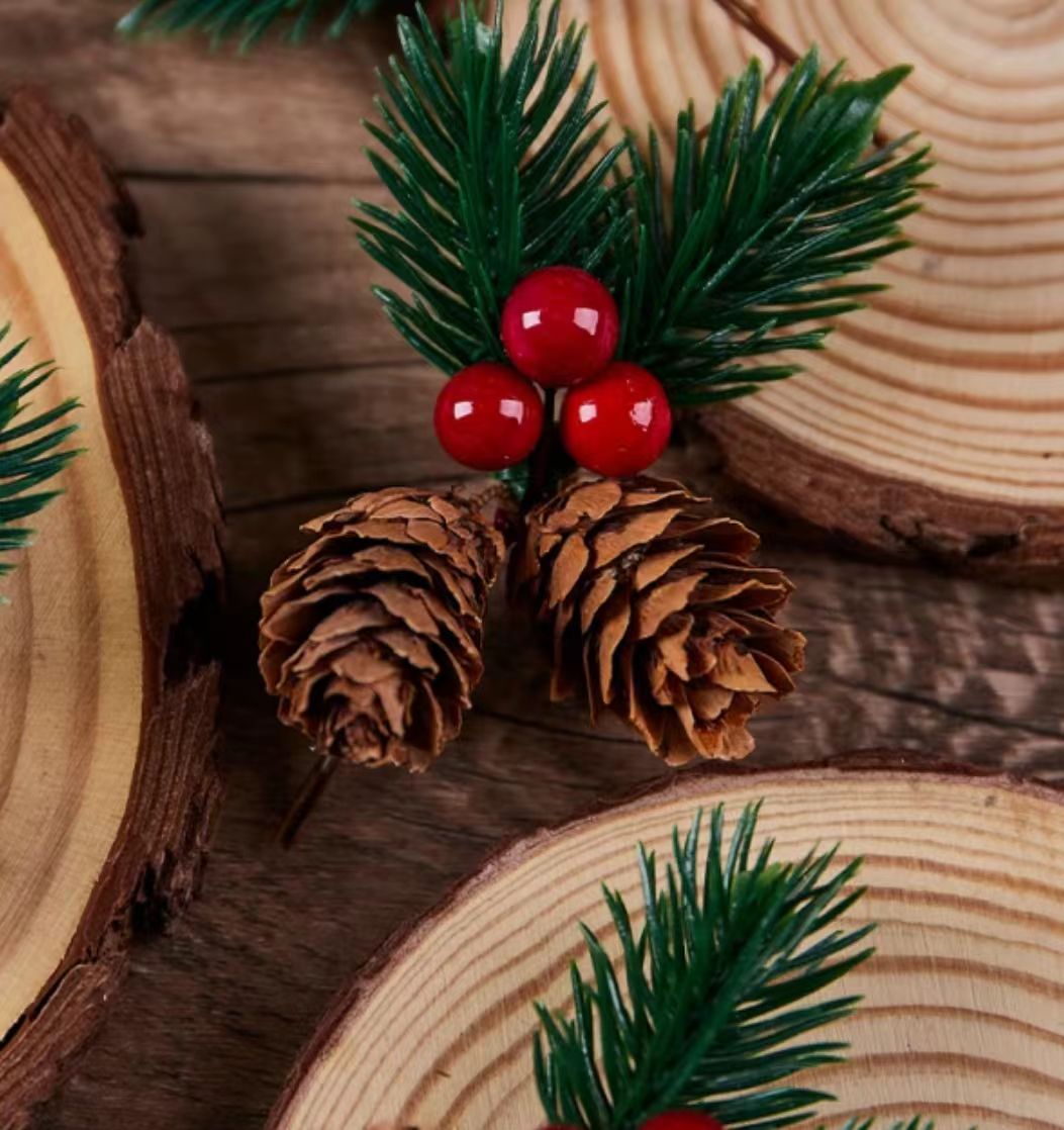 圣诞装饰品松果松枝松针红果挂件DIY手工创意糖果包装盒礼盒配件