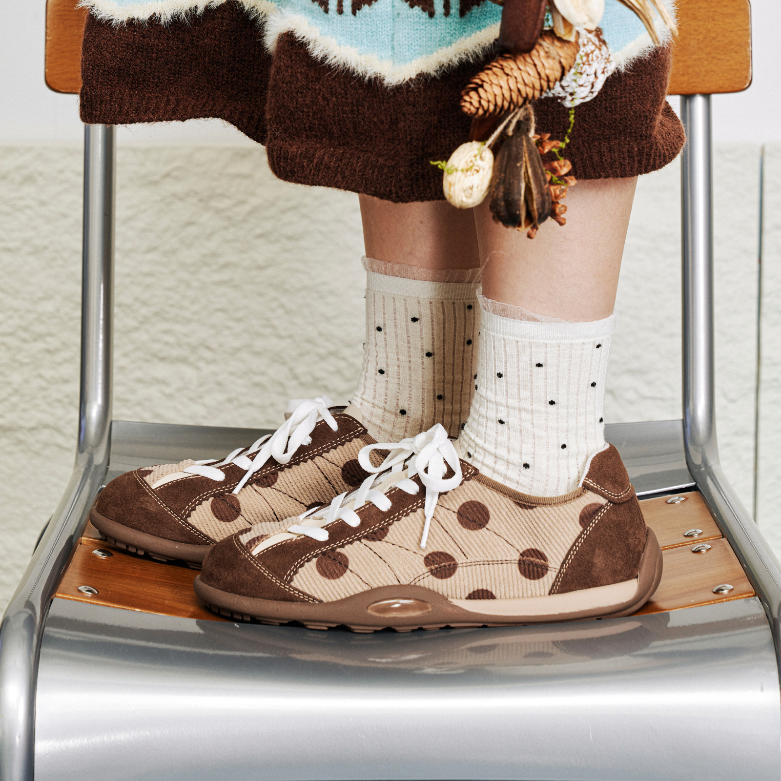 玛速主义2025年冬季新款时尚波点休闲鞋轻便运动单鞋百搭平底板鞋