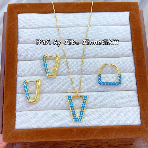 钛钢项链 伊帕尔阿依新款时尚百搭气质个性钛钢三件套复古蓝色