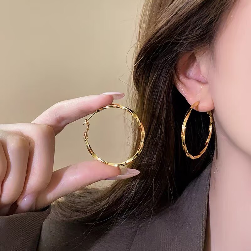 钛钢耳饰 时尚气质素圈耳环小众欧美大耳圈轻奢耳饰冷淡风