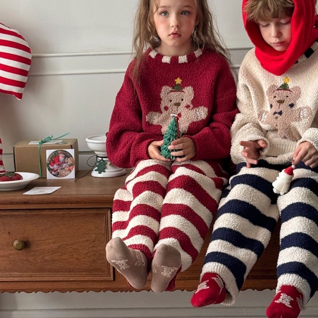 儿童半边绒家居服套装秋冬新款男女童圣诞小熊卡通刺绣亲子装睡衣