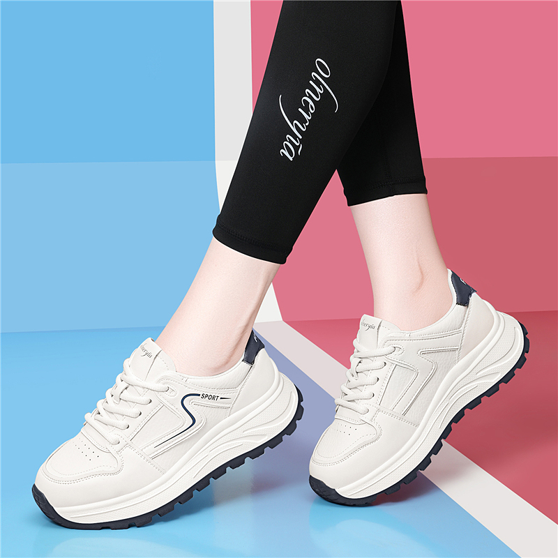 2025年秋季新款韩版爆款小白鞋女增高厚底板鞋时尚休闲运动板鞋女