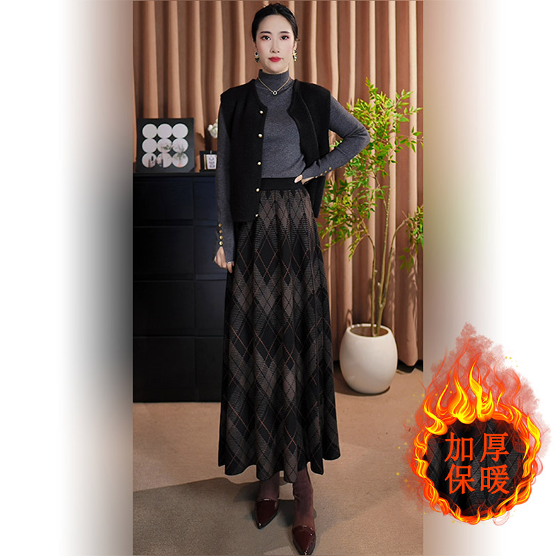 青丘加厚菱形格子毛线半身裙女秋冬2025新爆款显瘦针织长裙到脚踝