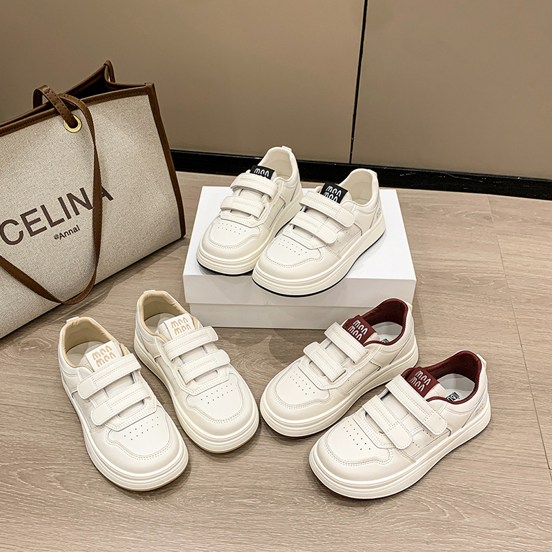 2025年秋季新款软底小白鞋便捷魔术贴防滑橡胶鞋底舒适简约休闲鞋