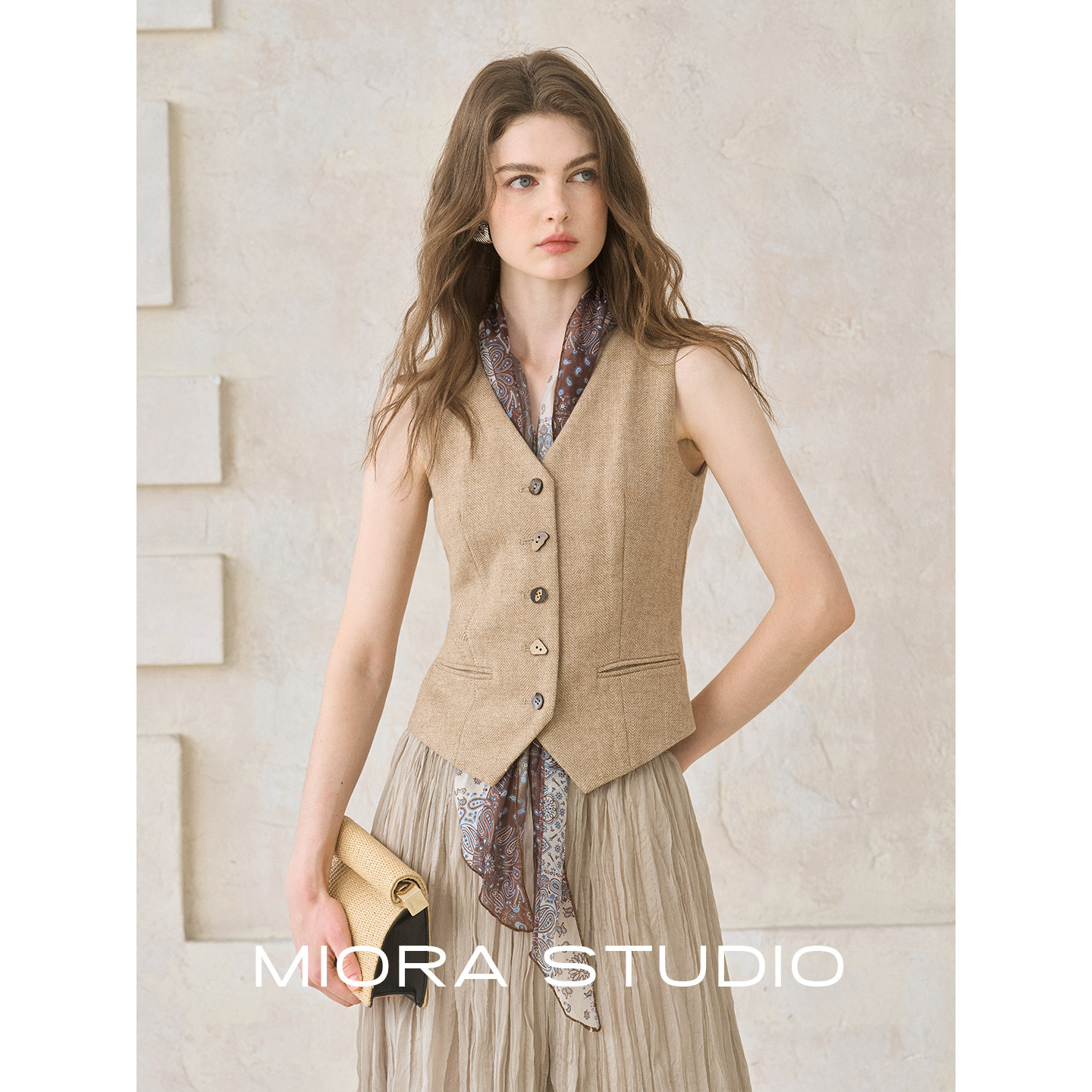 miorastudio法式复古卡其色英伦老钱风单排扣马甲 高级感调节外套