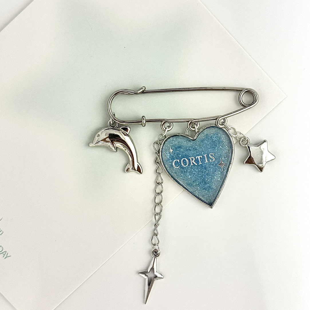 【爱豆滴胶应援挂件】海豚星空珐琅胸针创意别针可爱配饰个性挂件