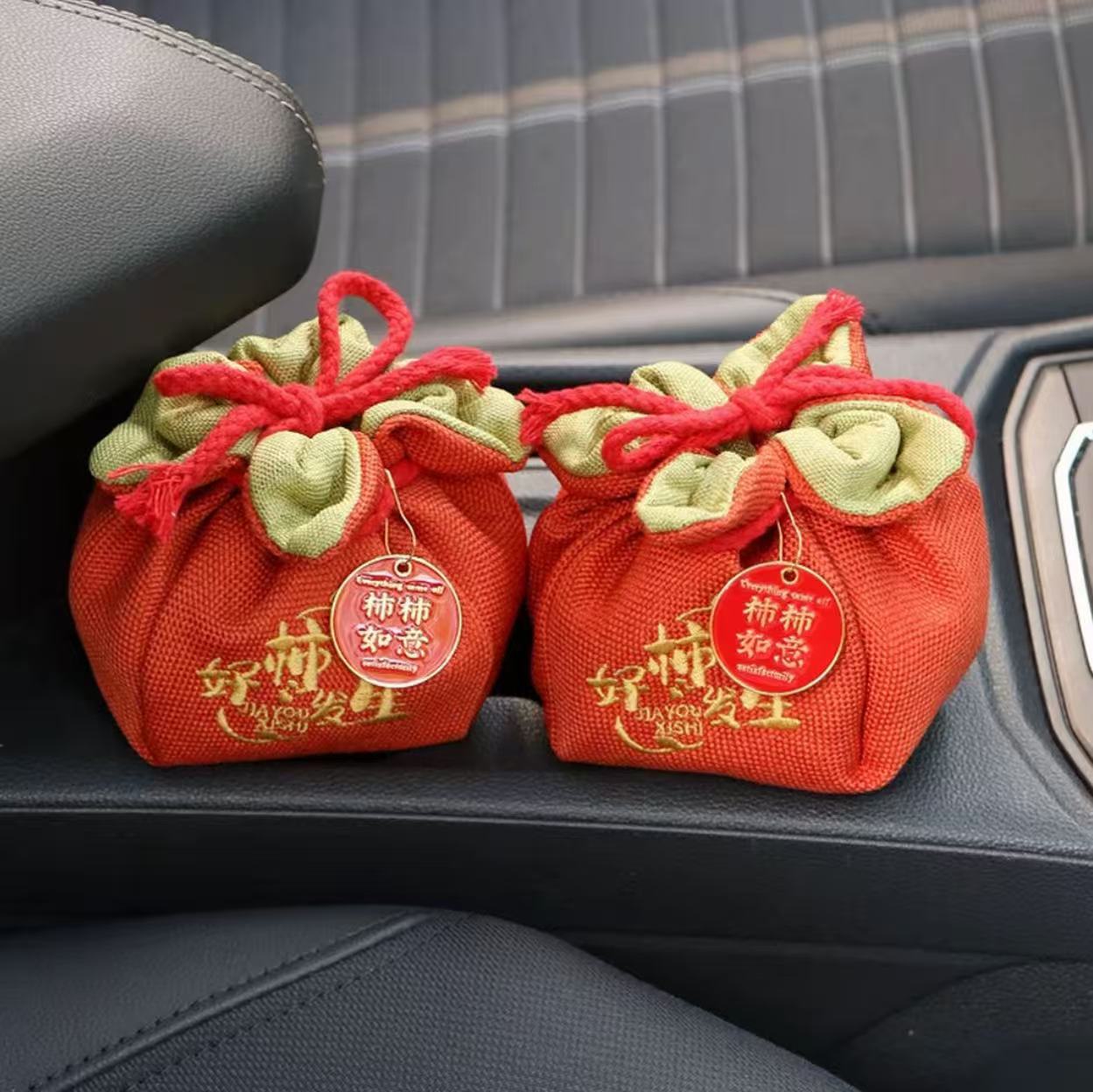 汽车用新车去味车载活性炭包除异味碳包车内除味用品净化除甲醛