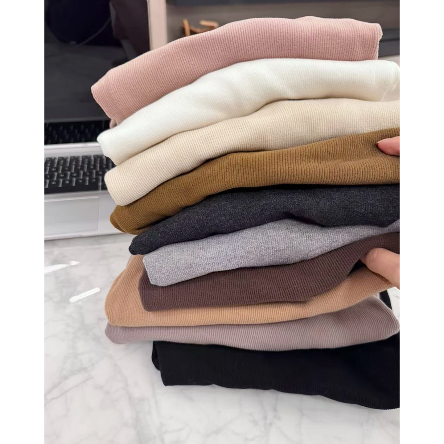 圆领修身T恤女秋冬2025新款韩系复古打底衫显瘦长袖chic内搭上衣