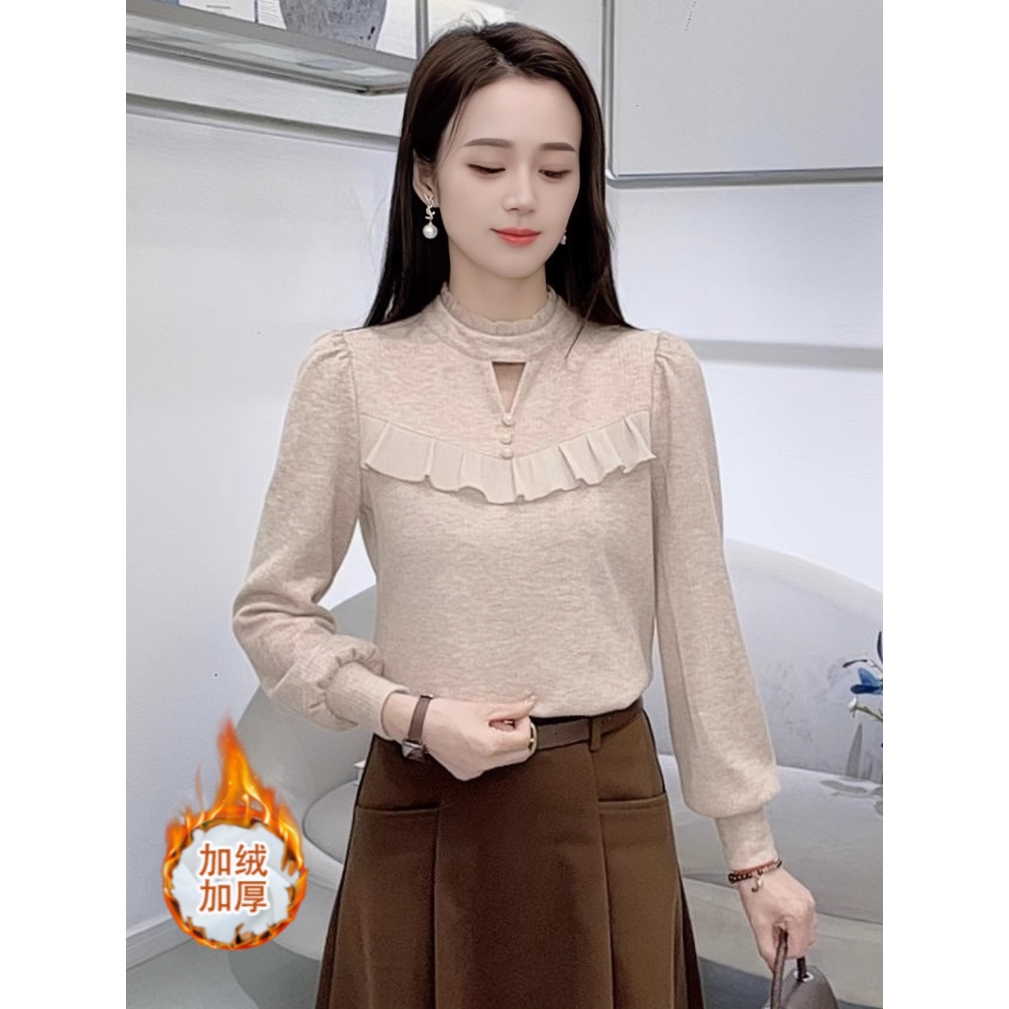 拉夏贝尔时尚设计感花边镂空T恤女秋冬2025新款百搭显瘦洋气上衣