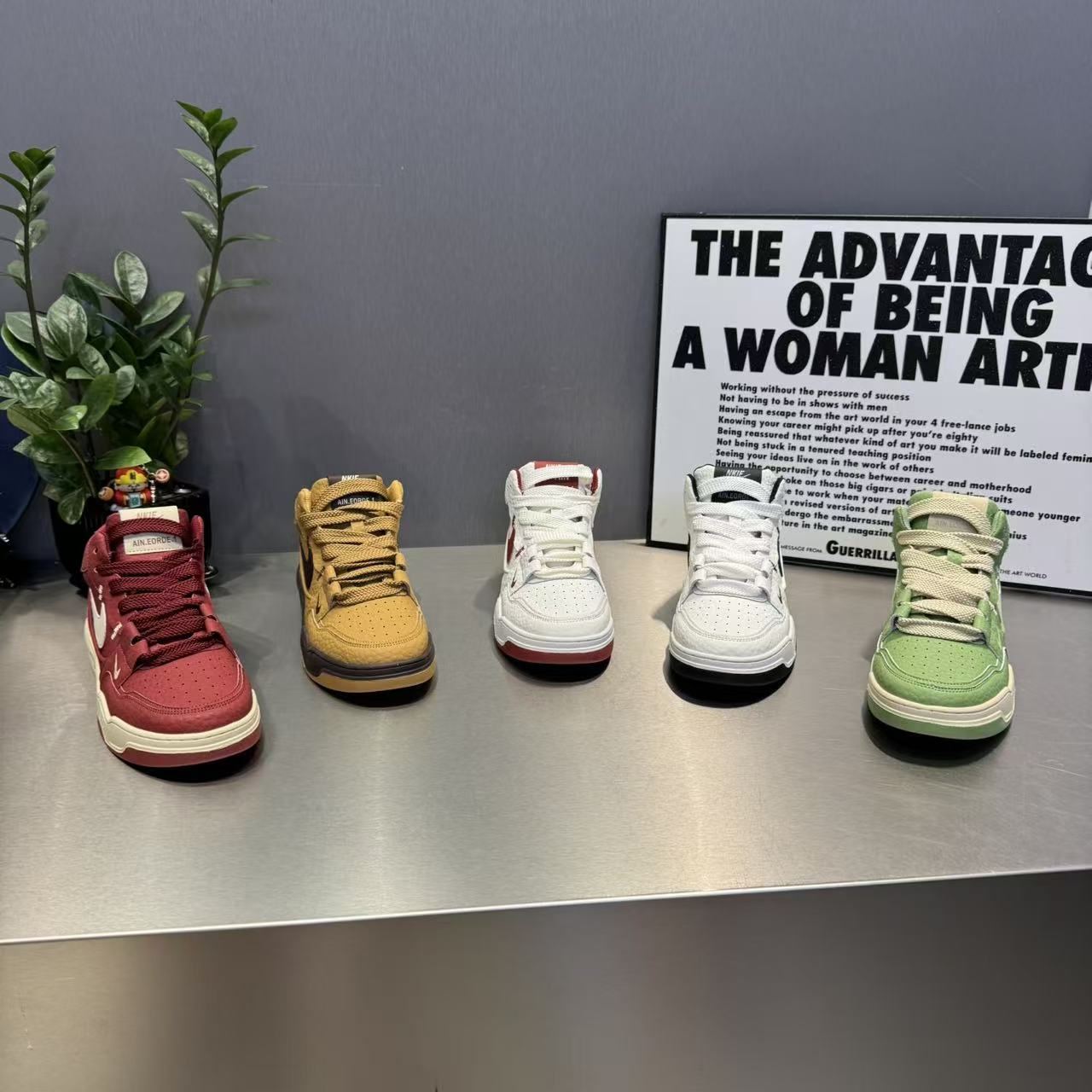 2025秋冬季新款百搭时尚潮流男士休闲鞋帅气软底软面韩版轻奢