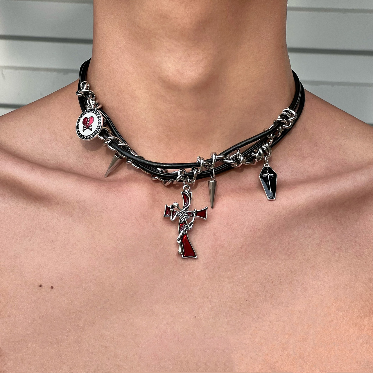 合金皮质项链 choker/.不规则十字架暗黑铆钉多层缠绕亚文化y2k风