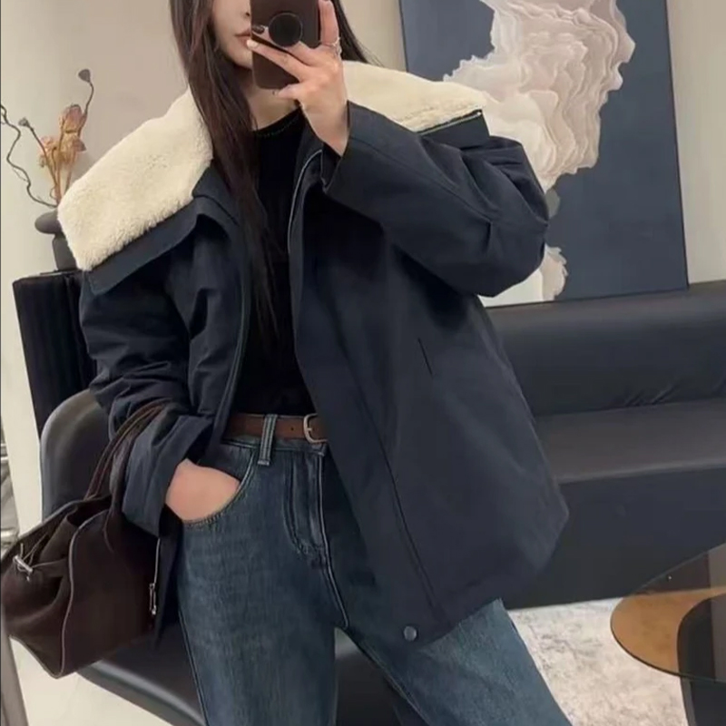 2025秋冬新款上新时尚宽松休闲大方领撞色休闲棉服常规大码外套女