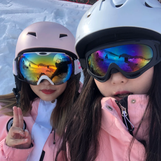 专业滑雪防雾眼镜护目镜滑雪头盔男女爬山成人登山滑雪单板双板