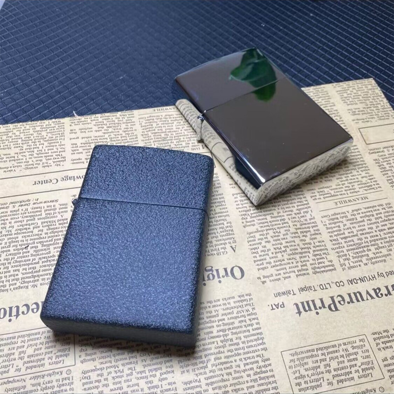 超常规大号老式砂轮翻盖打火机