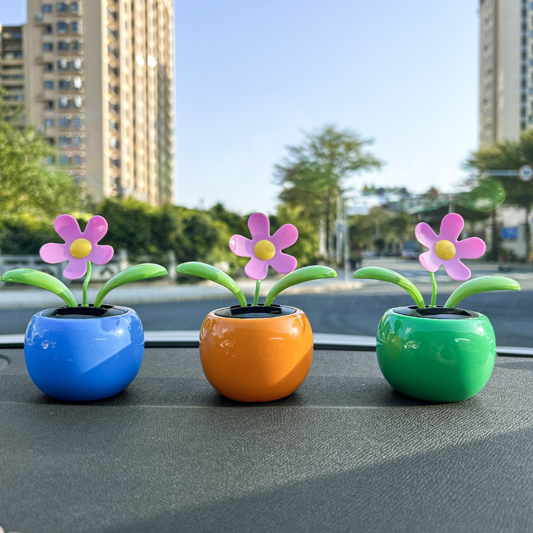 太阳花汽车摆件太阳能自动摇摆苹果花车内摇头摆件圆形可爱