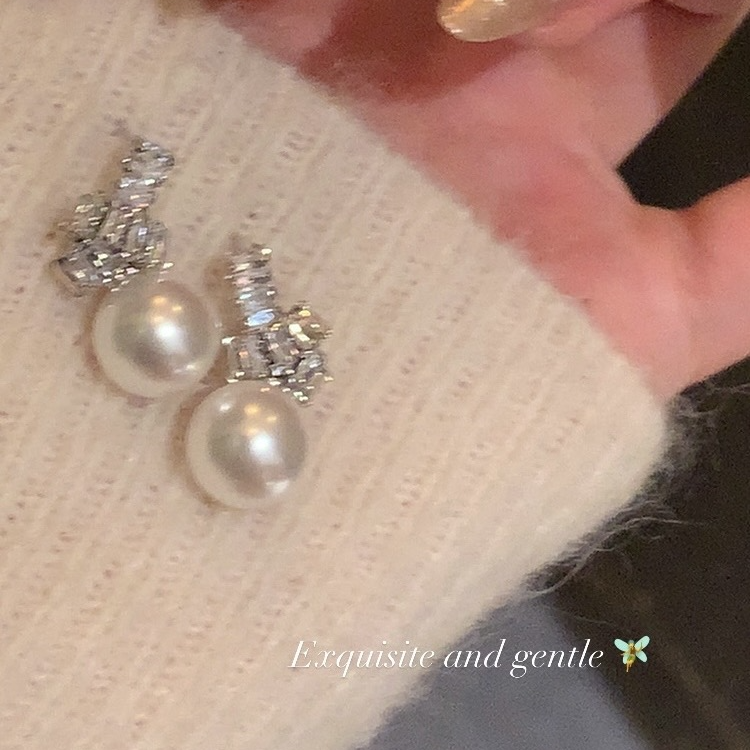 铜合金仿珍珠耳饰 秋冬气质珍珠闪锆耳环女轻奢耳环精致法式耳饰