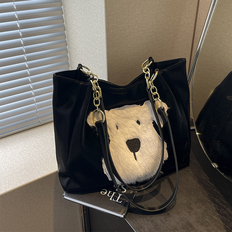 艾米兔女包2025新款大容量简约小众设计休闲洋气百搭单肩托特包