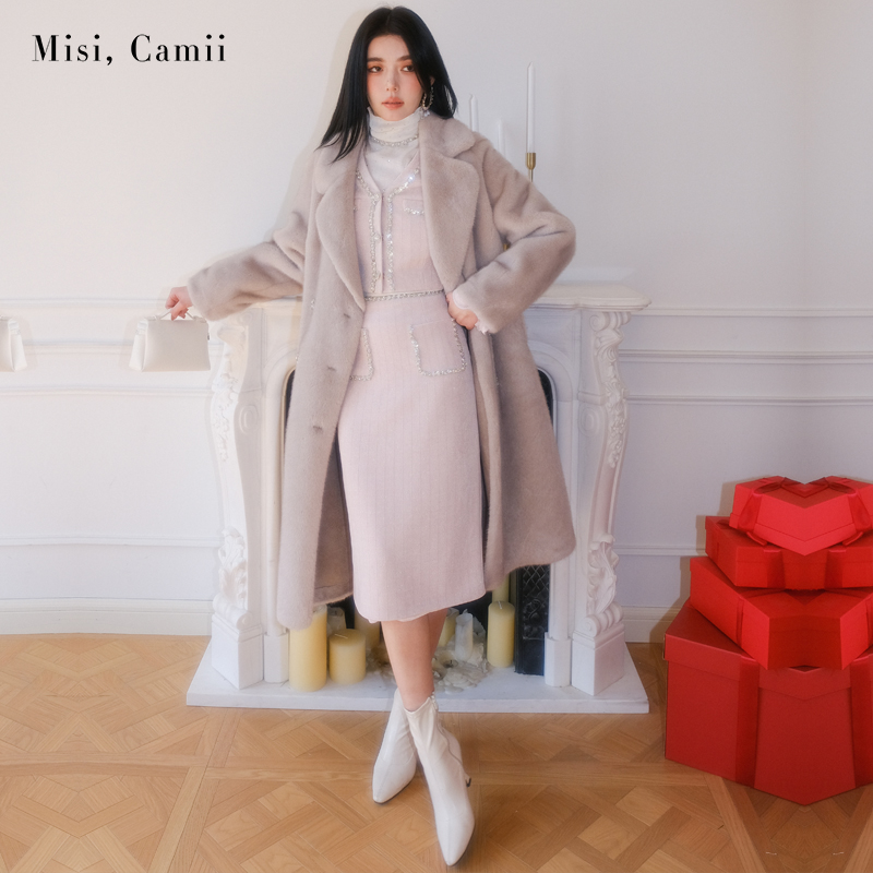 Misi,Camii冬季女士时尚感百搭钻饰水貂环保外套大衣风衣