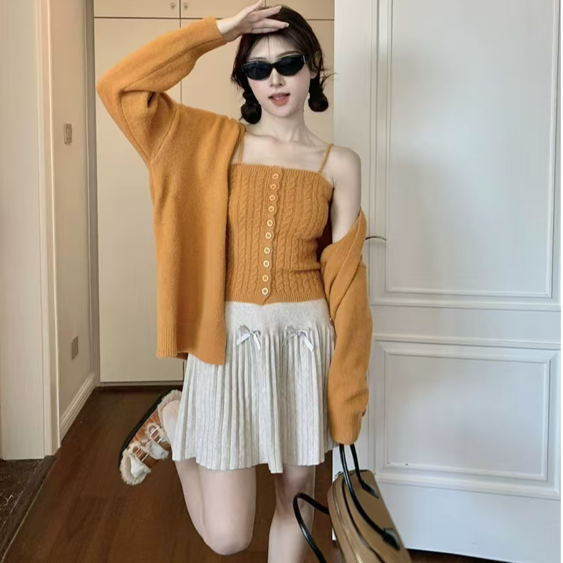 韩系慵懒风一整套入秋穿搭宽松针织开衫外套+麻花排口内搭吊带潮