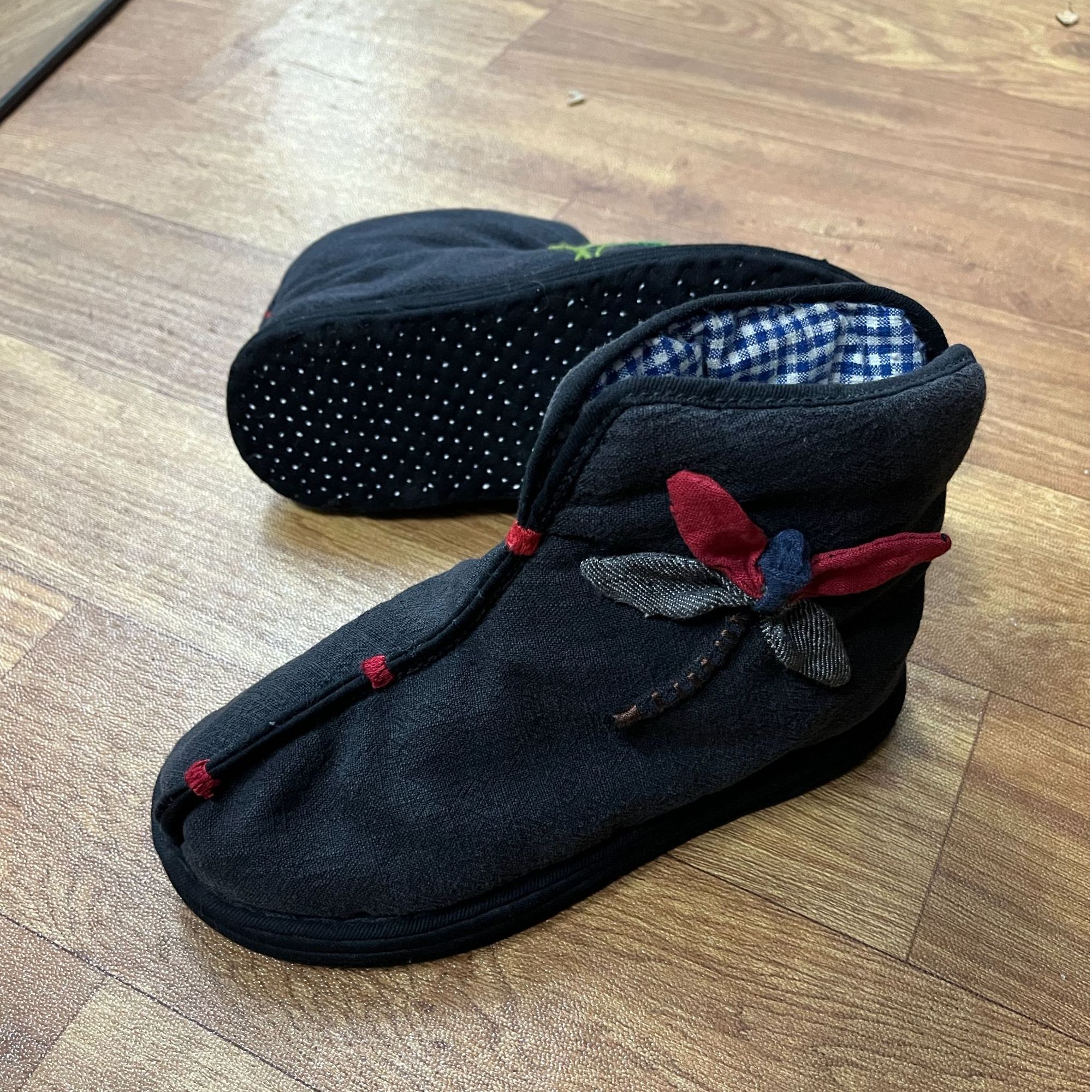 冬季纯手工千层底棉鞋鞋轻质保暖女款舒适时尚休闲女士复古绣花