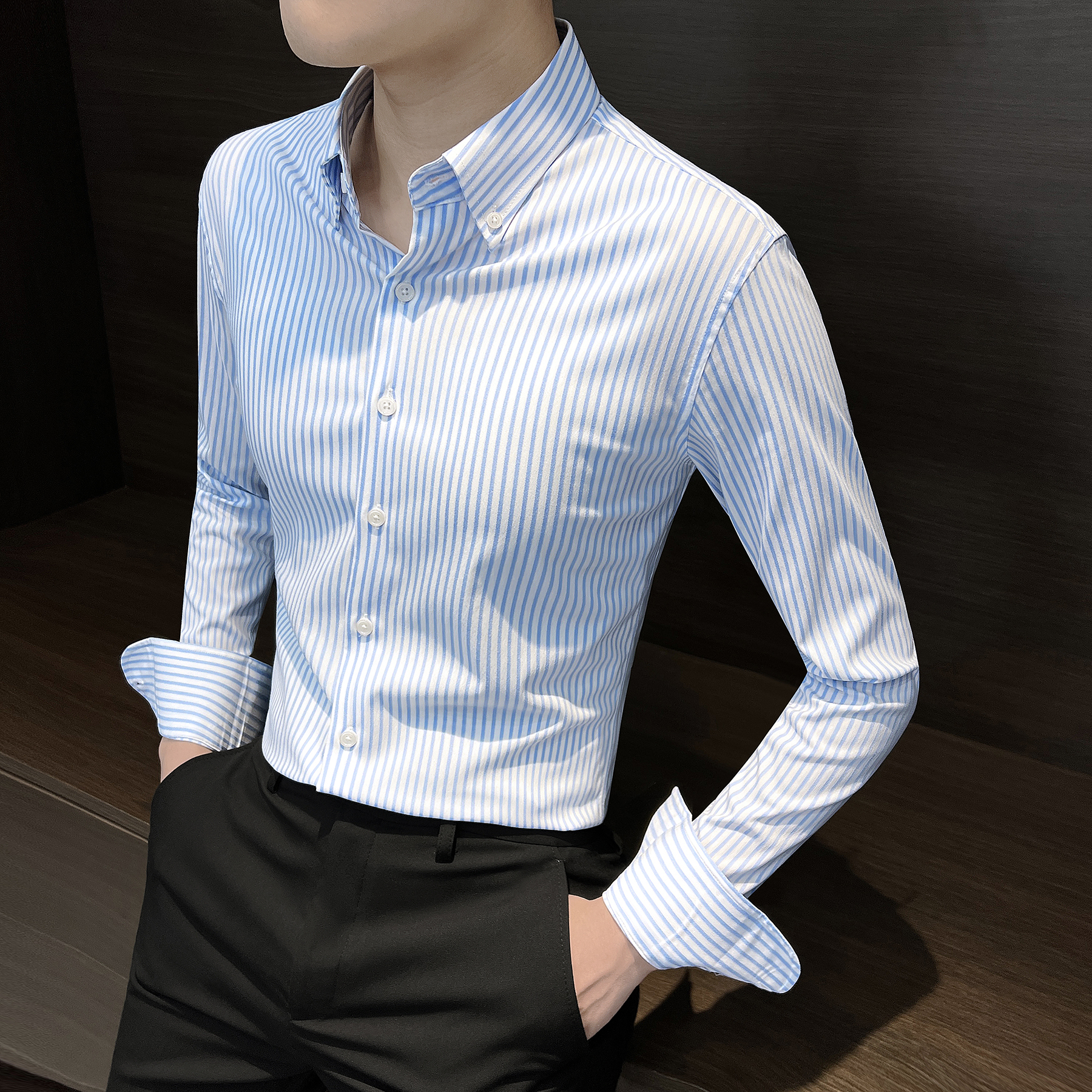竖条纹长袖衬衫男款新款2025爆款轻奢商务男装高级感修身男士衬衣